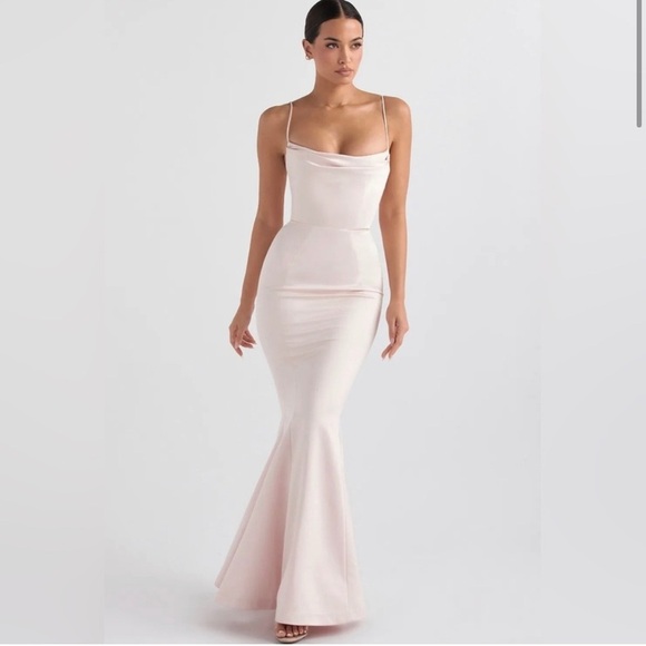 HOUSE OF CB 'Violette' Blush Satin Fishtail Gown - Picture 4 of 15